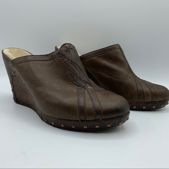 Ugg Australia Stacked Heel Leather Clogs Size 8.5
